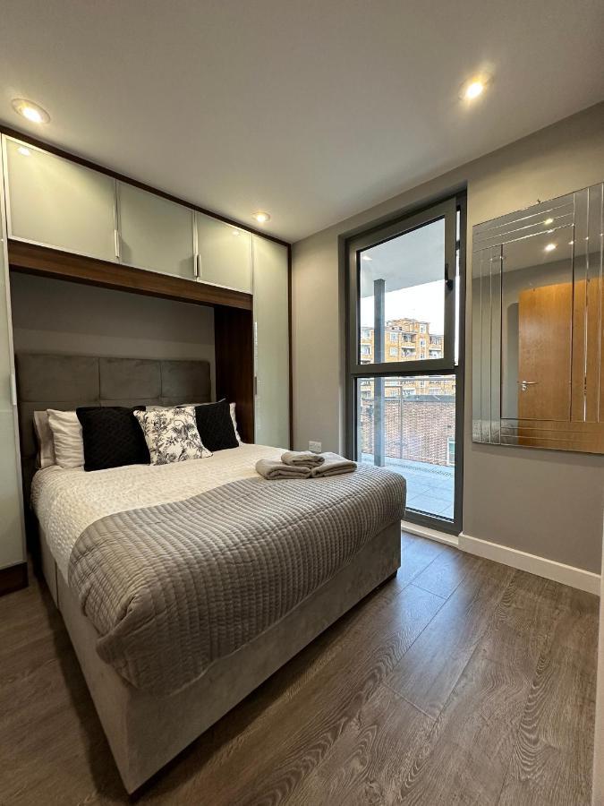 Modern 3 Bed Flat With Private Terrace In Shoreditch Appartamento Londra