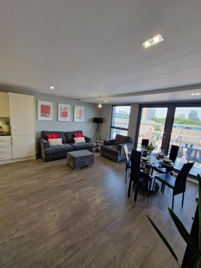 Modern 3 Bed Flat With Private Terrace In Shoreditch Appartamento Londra